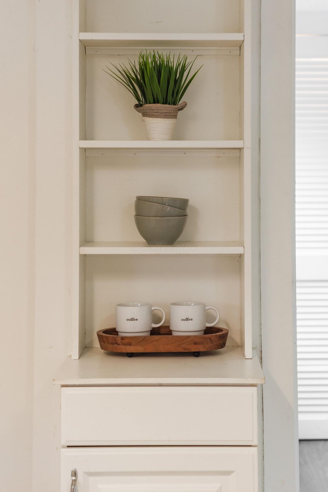 5463 Walnut View Boulevard