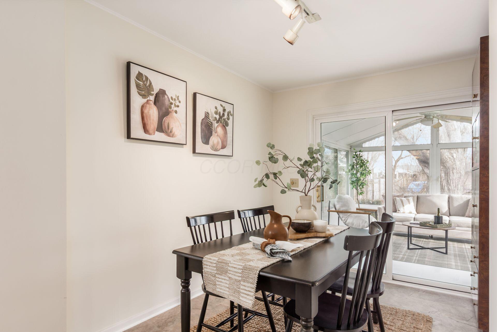 122 N Virginialee Road