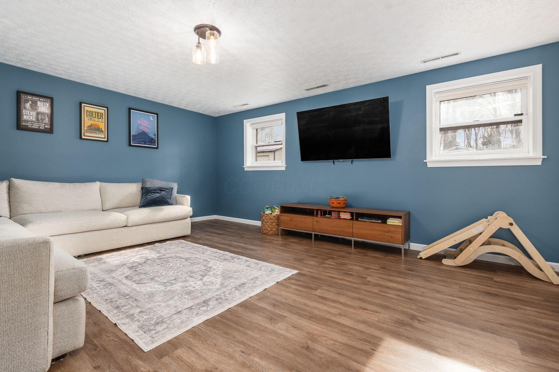 225 Carryback Drive SW