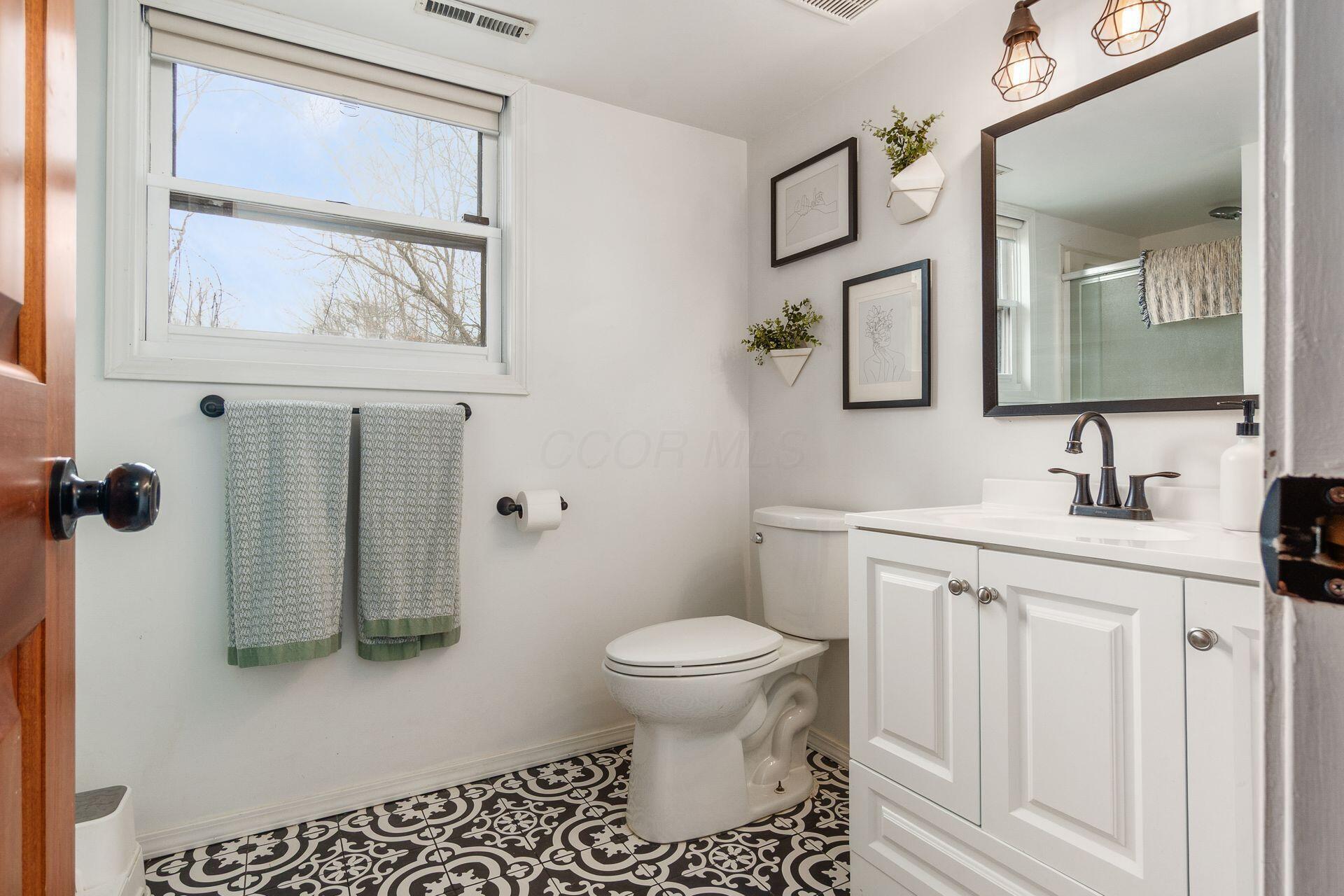 225 Carryback Drive SW