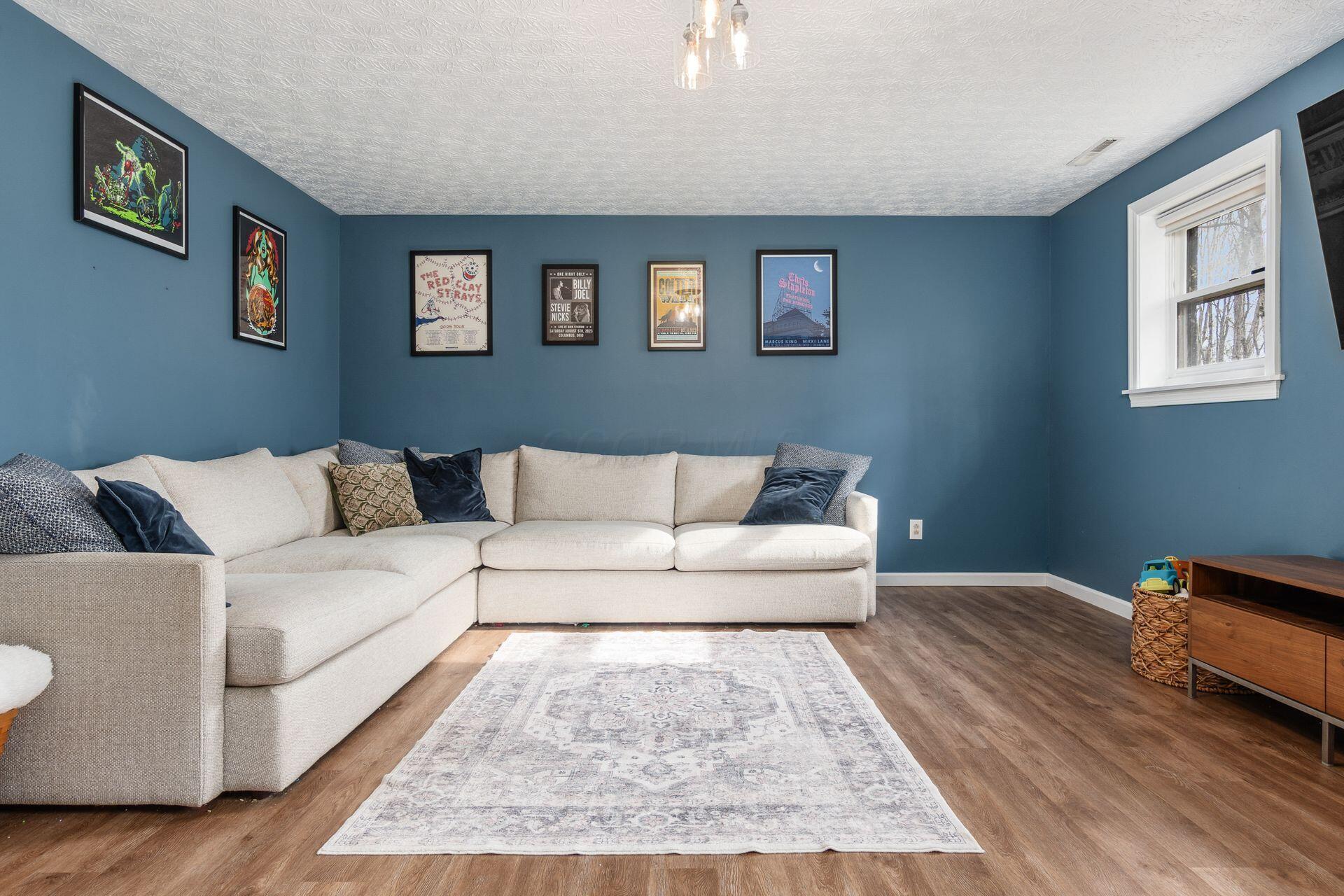 225 Carryback Drive SW