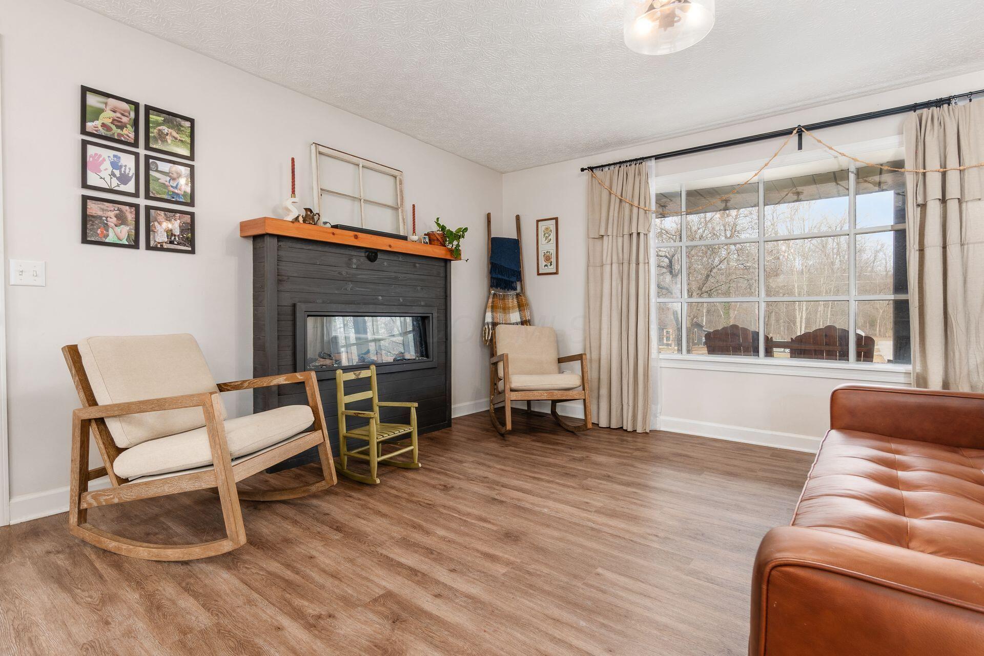 225 Carryback Drive SW