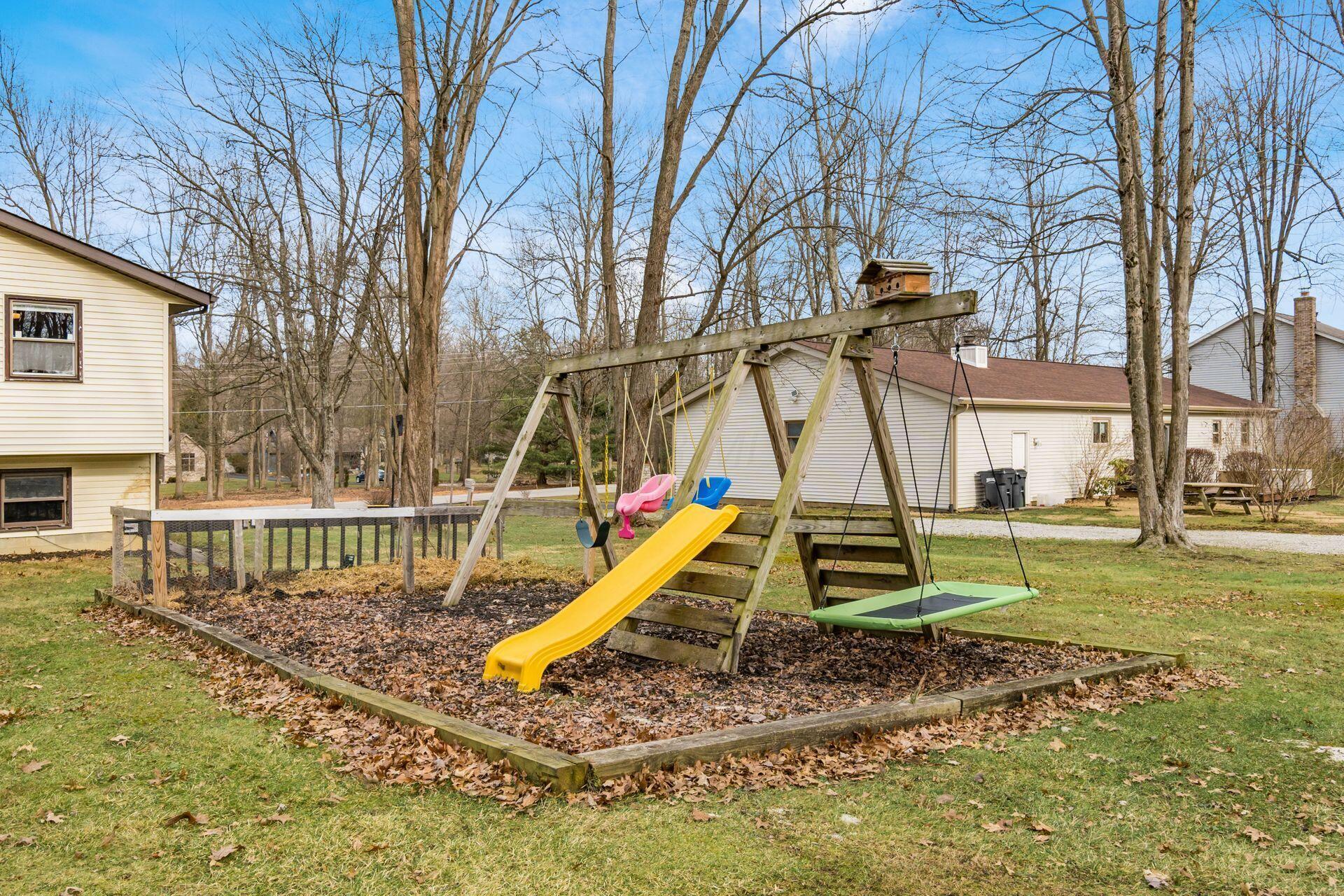 225 Carryback Drive SW