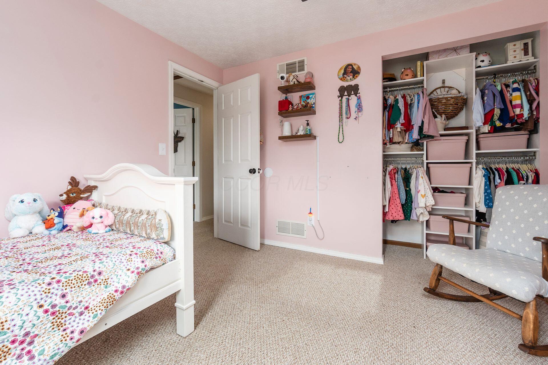 225 Carryback Drive SW