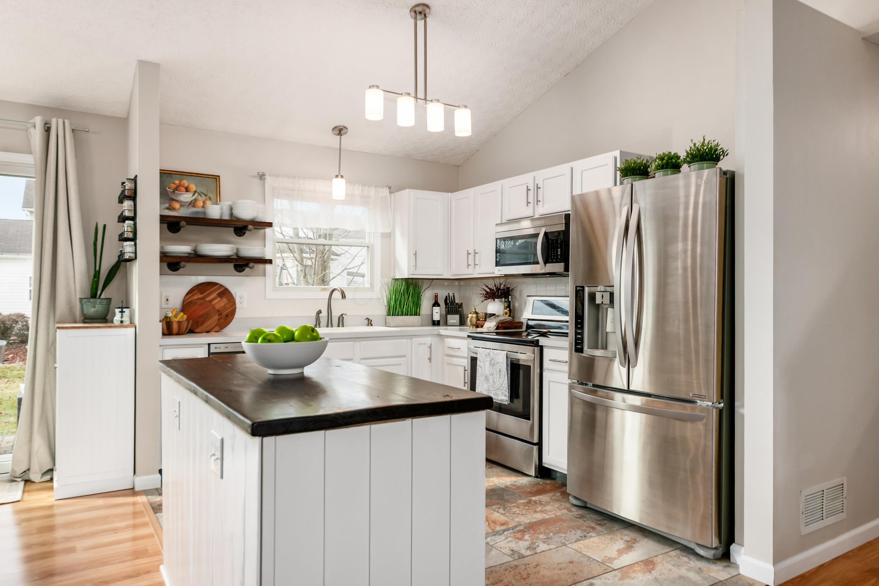 2073 Santuomo Avenue