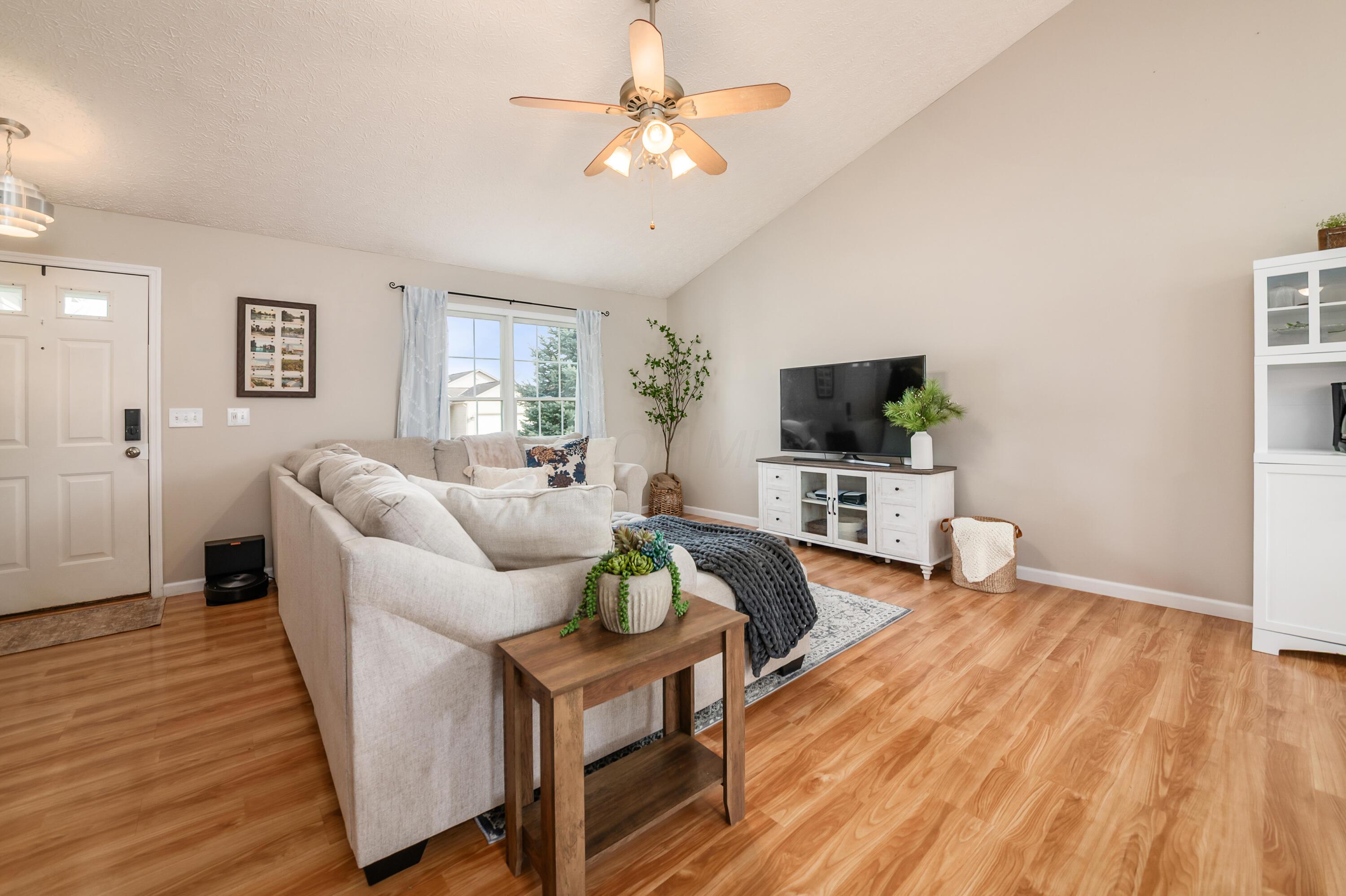 2073 Santuomo Avenue