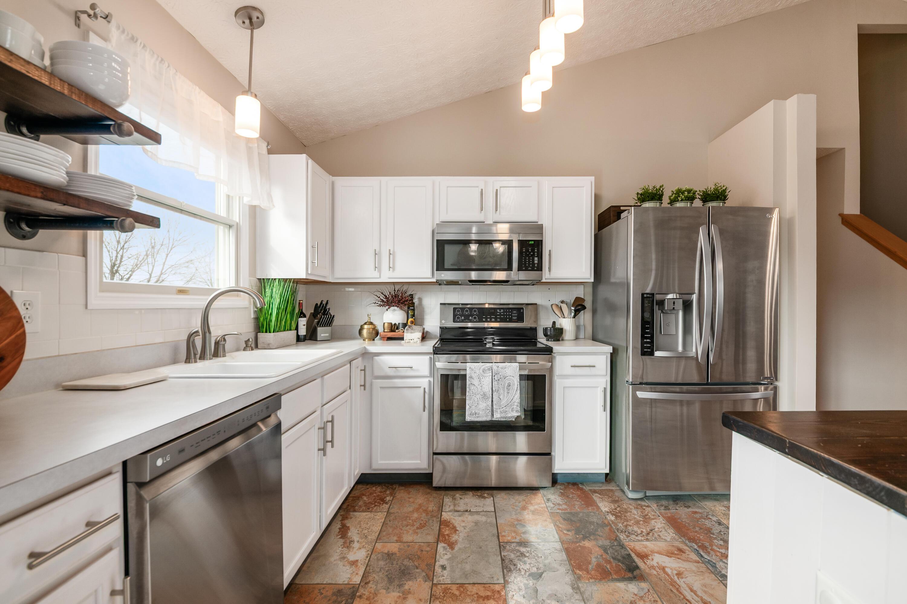 2073 Santuomo Avenue