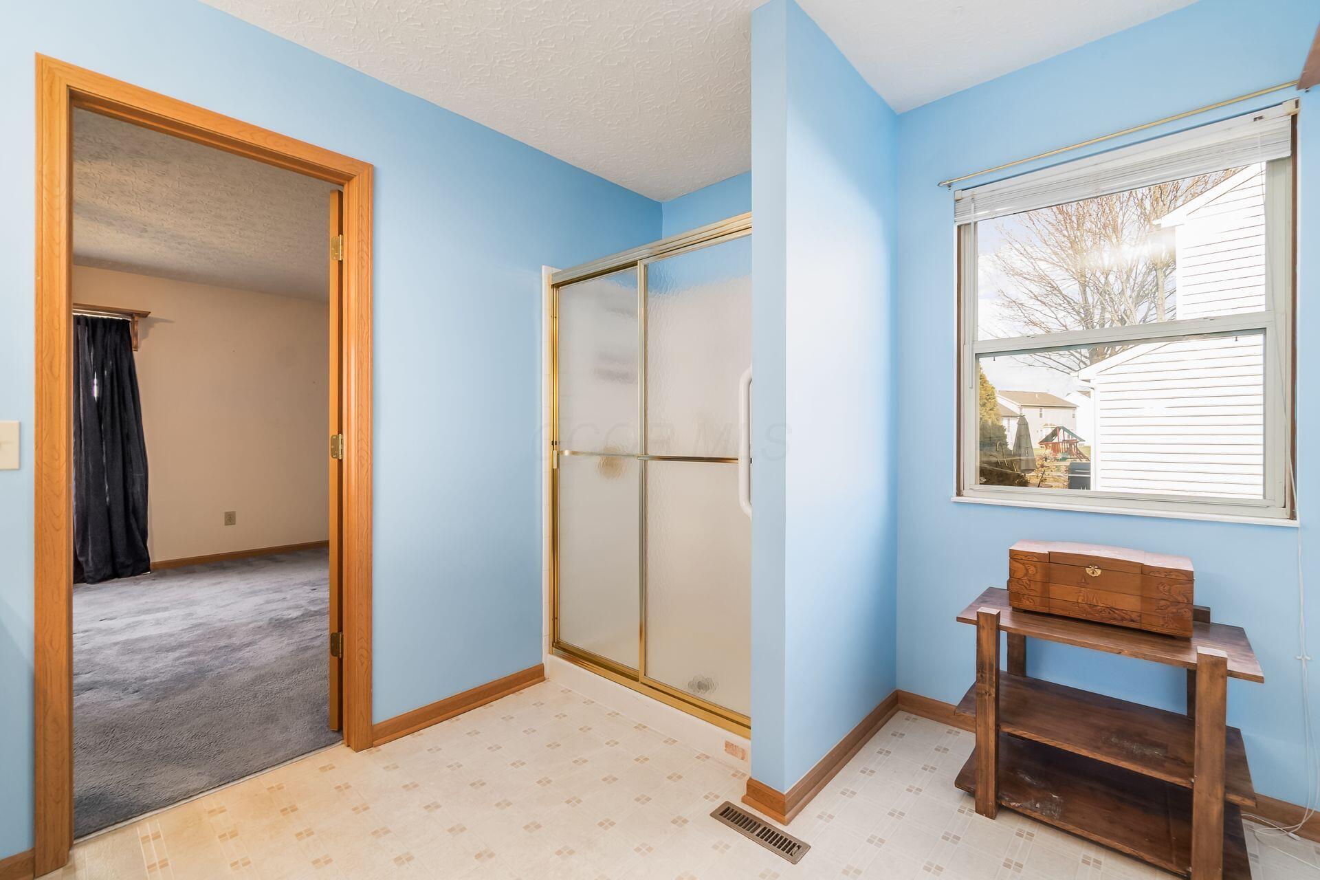 8060 Gladshire Boulevard