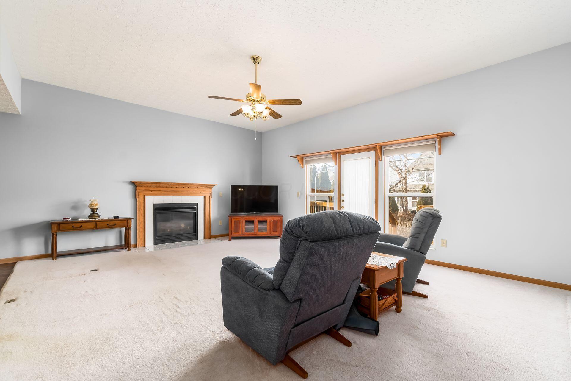 8060 Gladshire Boulevard