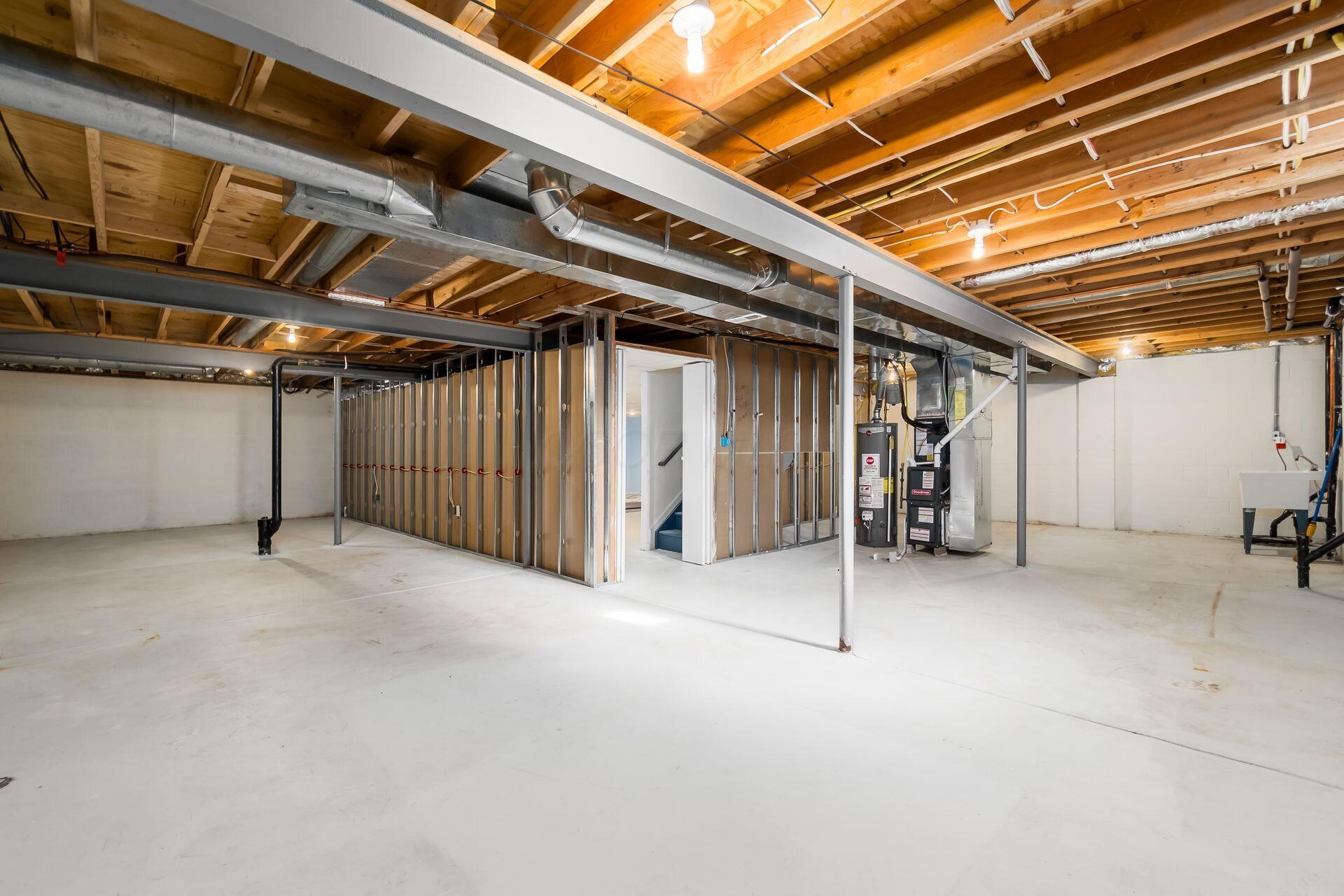 8060 Gladshire Boulevard