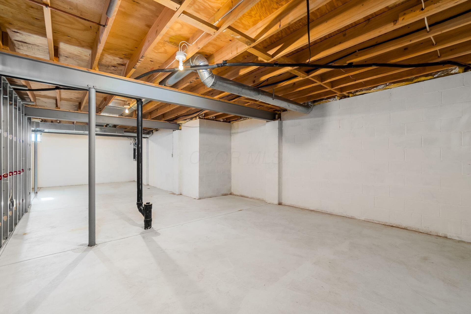 8060 Gladshire Boulevard