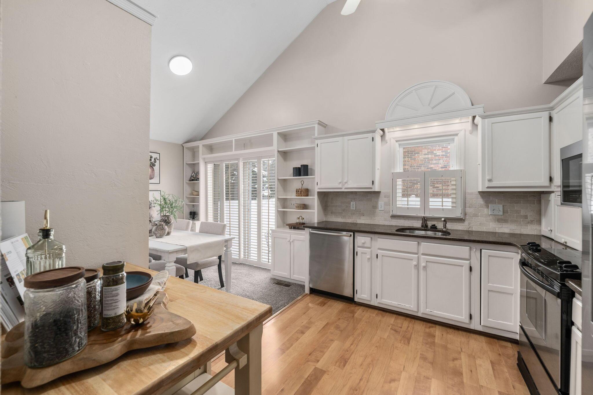 5848 Parkbridge Lane, 14-5