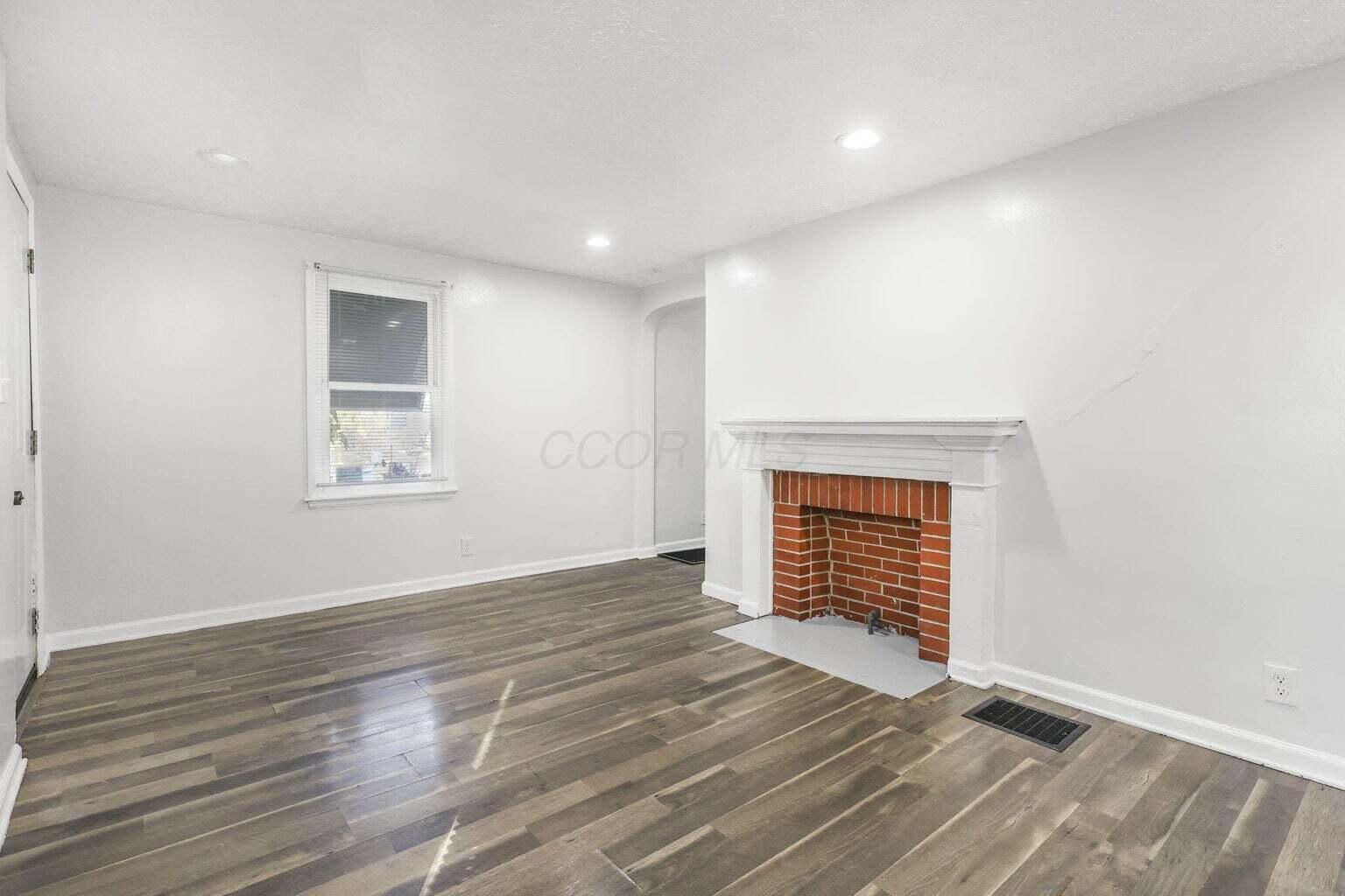 1799 Harold Place
