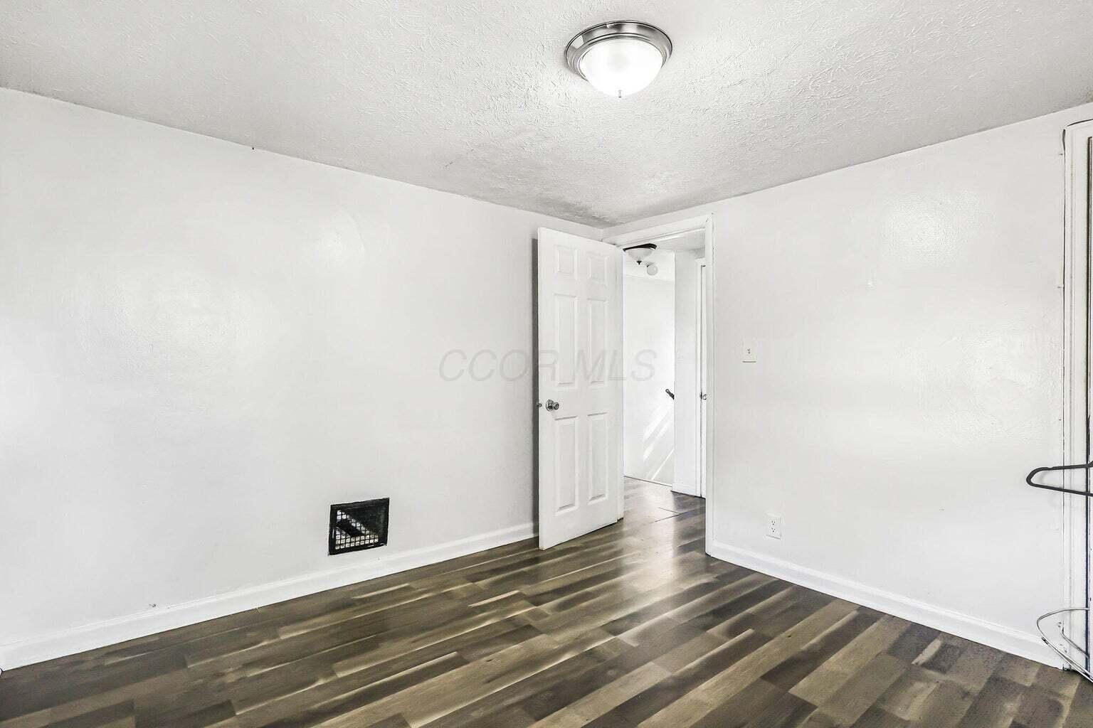 1799 Harold Place