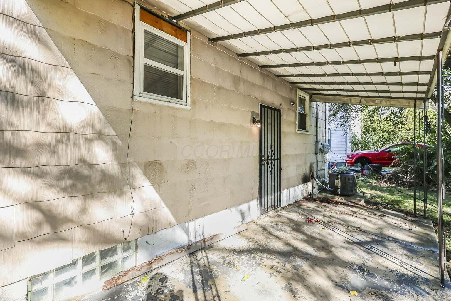 1799 Harold Place