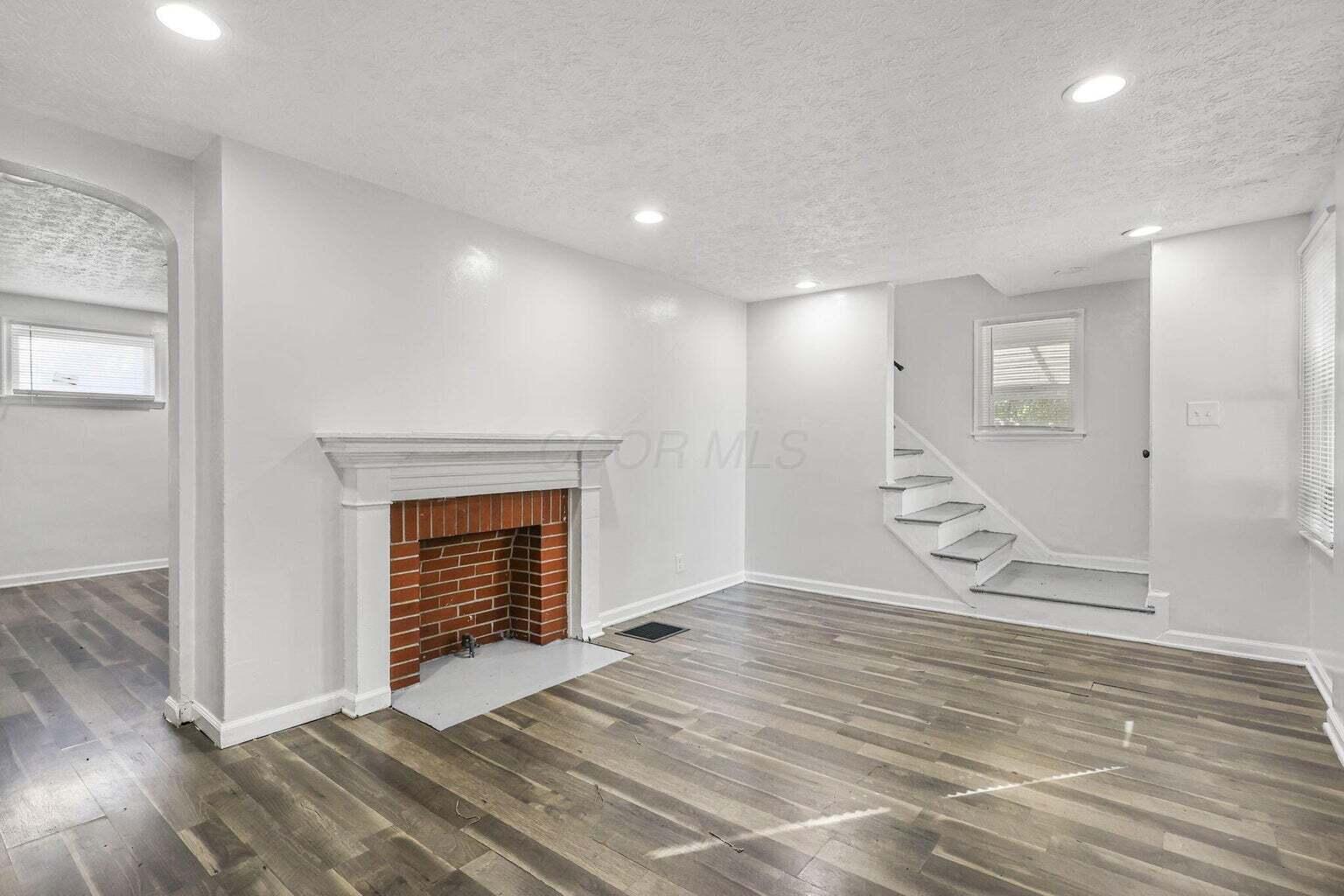 1799 Harold Place