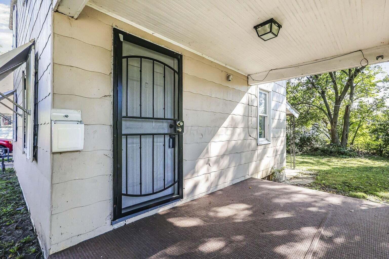 1799 Harold Place