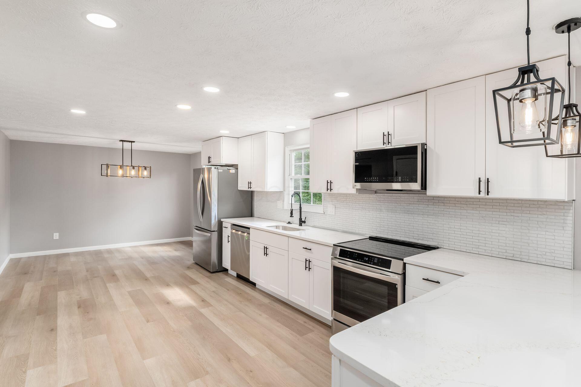 1095 Belle Meade Place