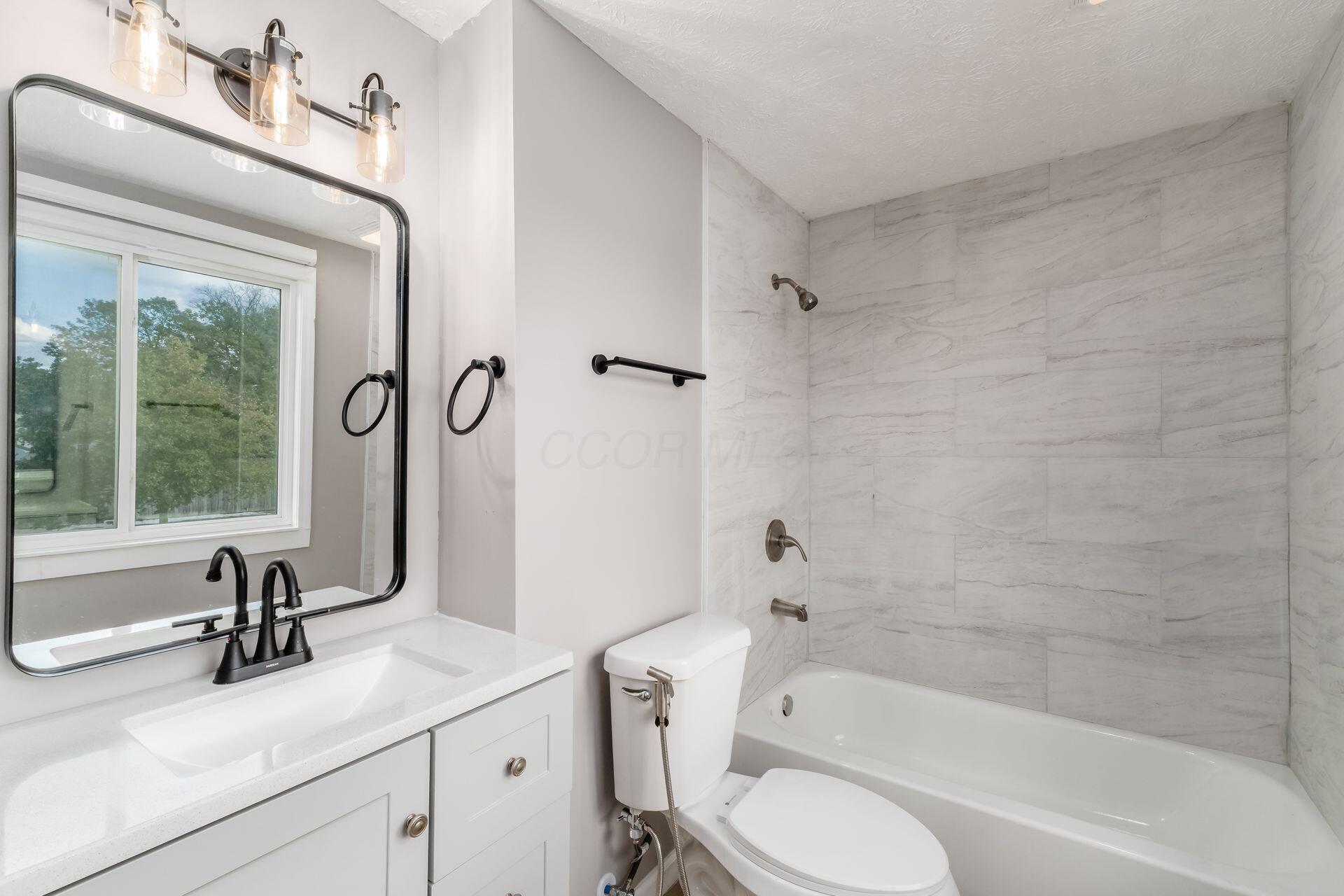 1095 Belle Meade Place