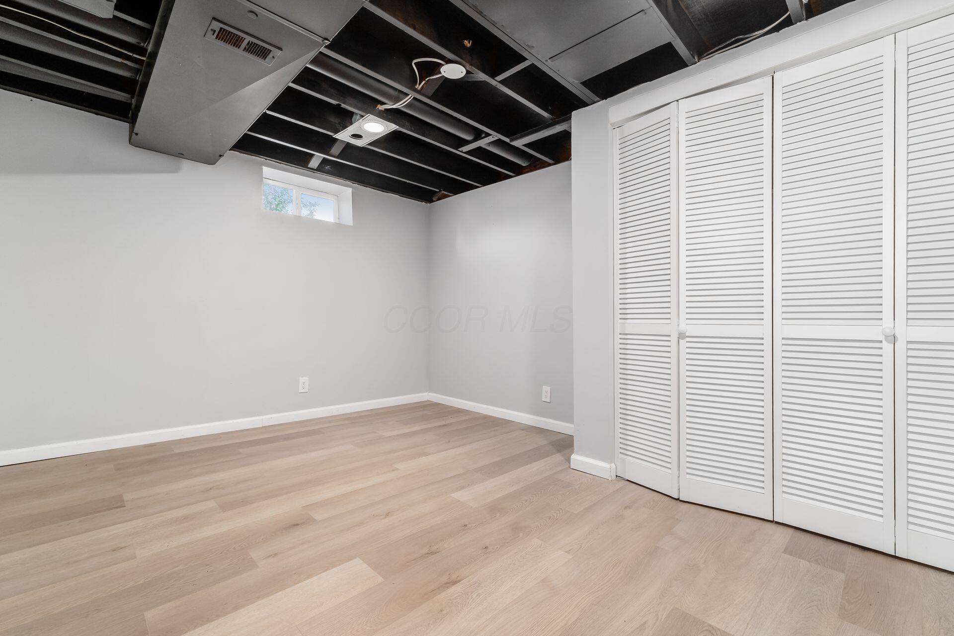 1095 Belle Meade Place