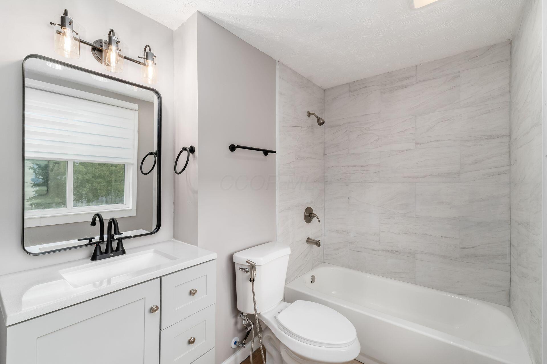 1095 Belle Meade Place