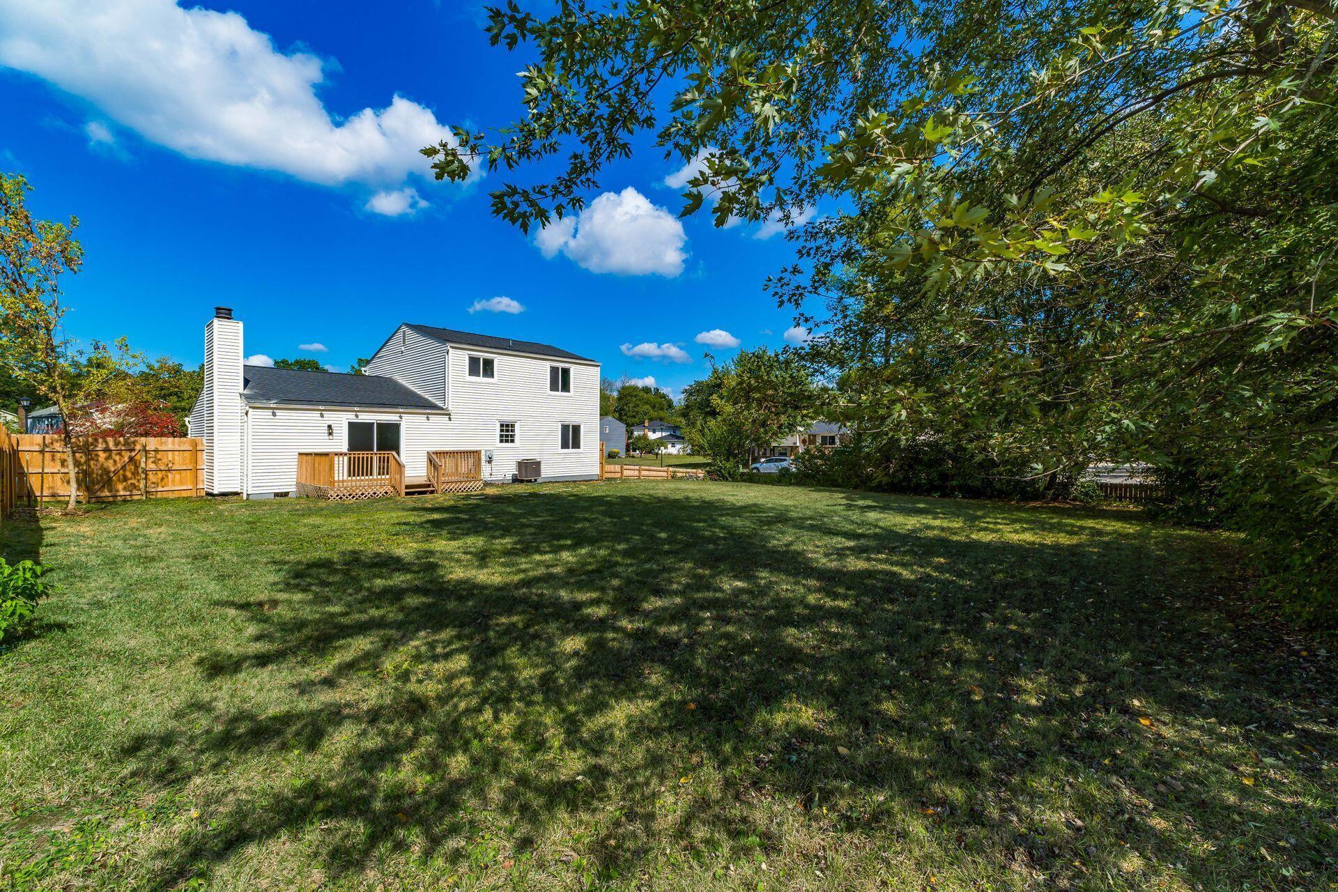 1095 Belle Meade Place