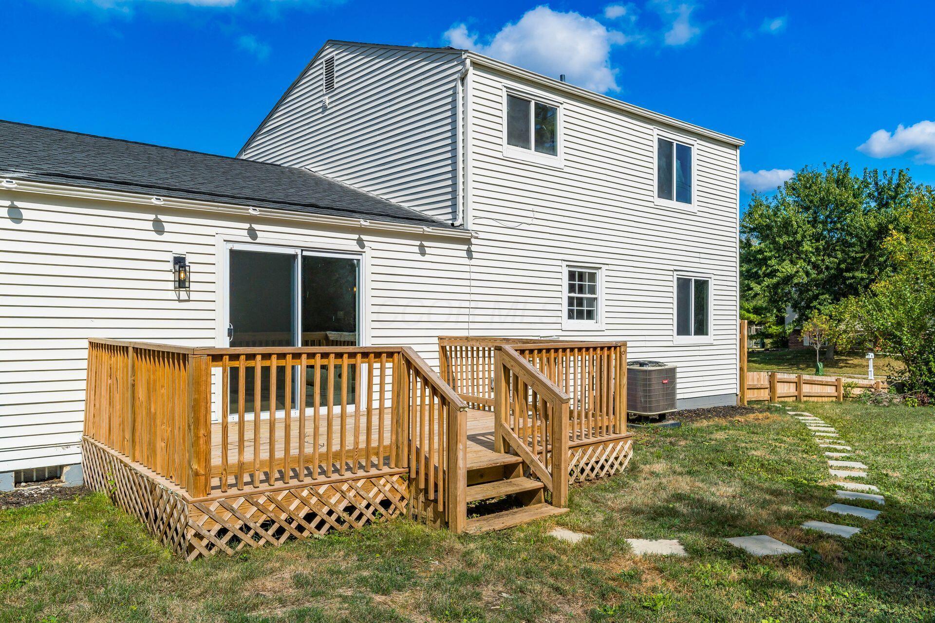 1095 Belle Meade Place