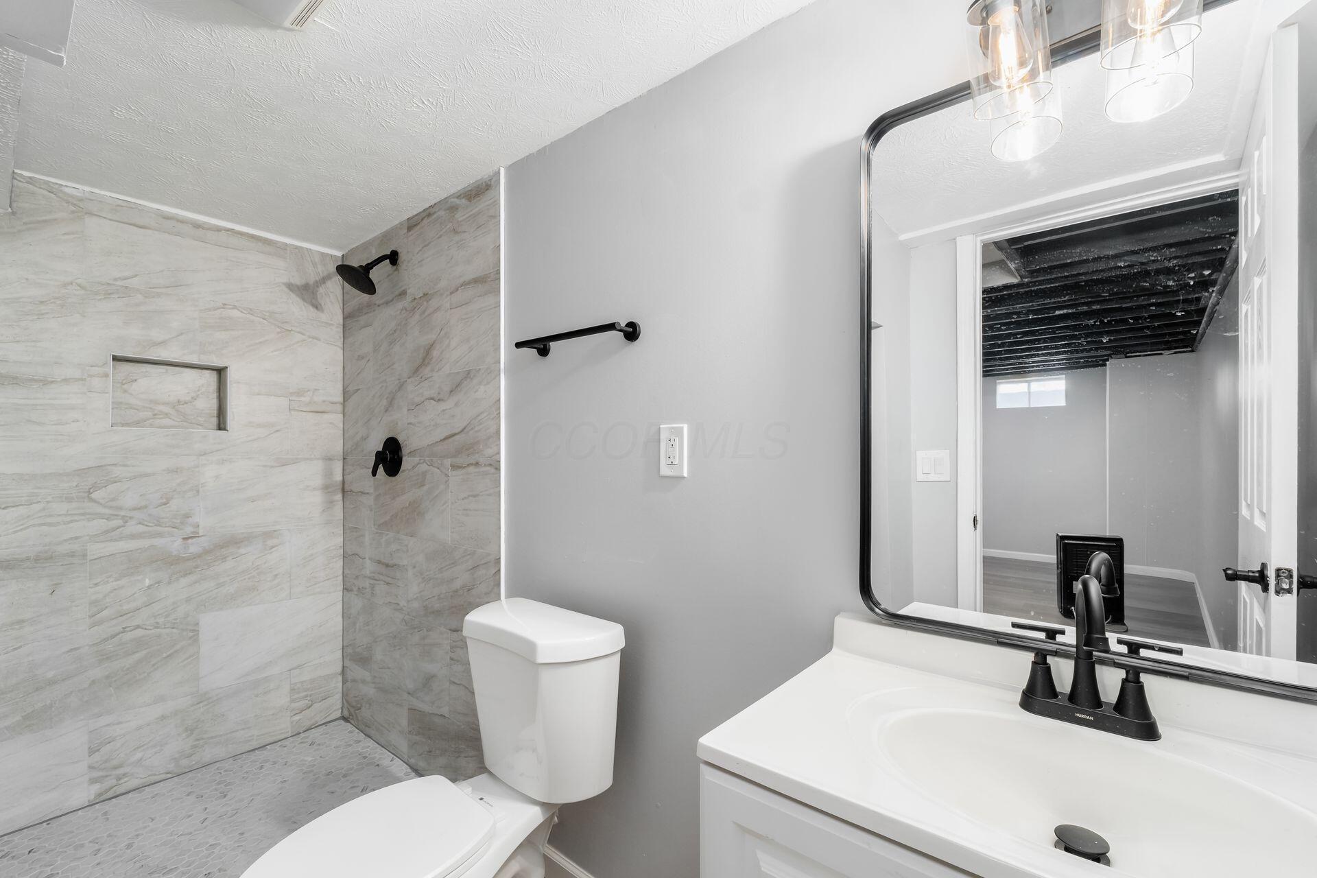 1095 Belle Meade Place