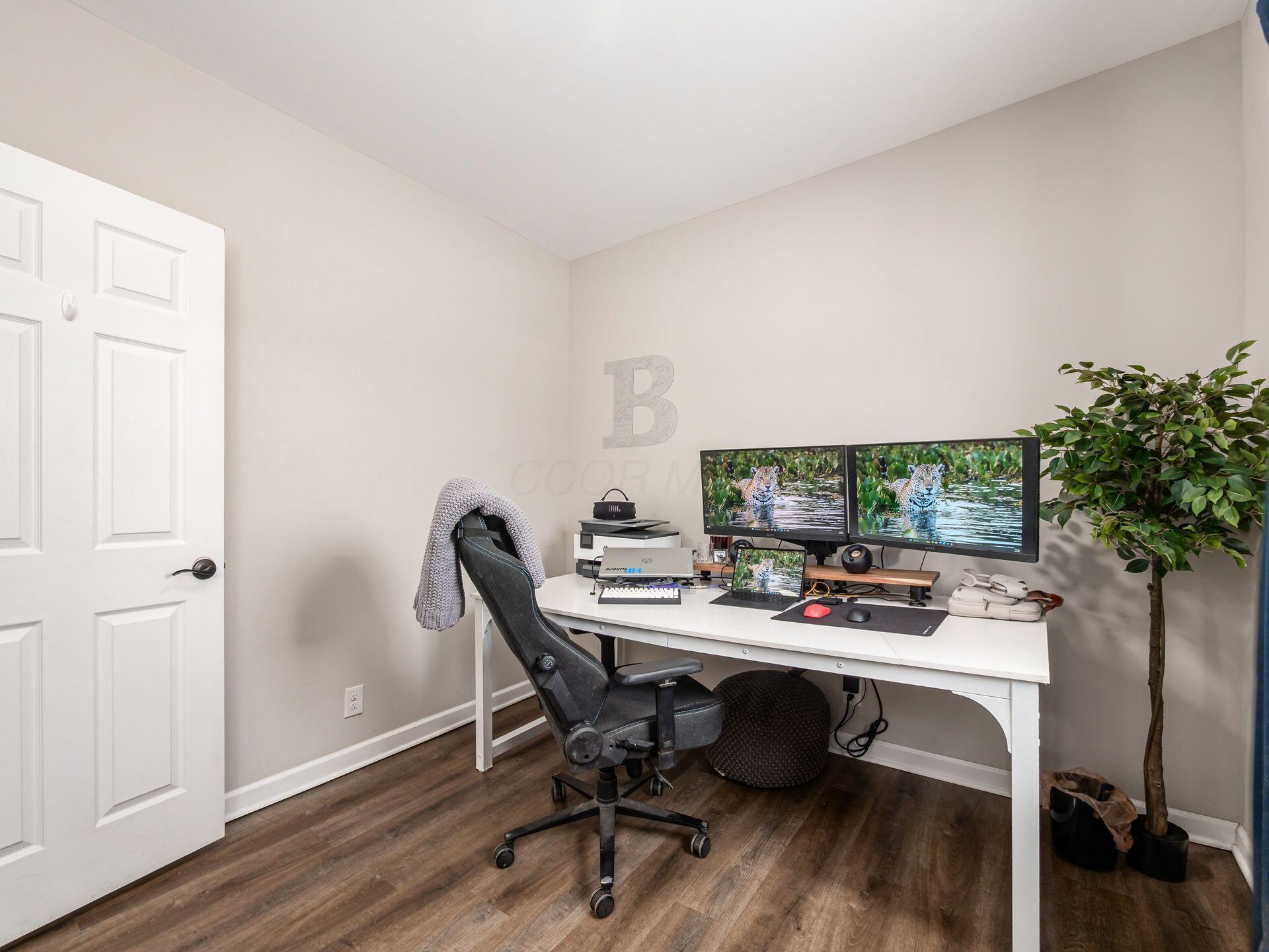 818 W 8th Street