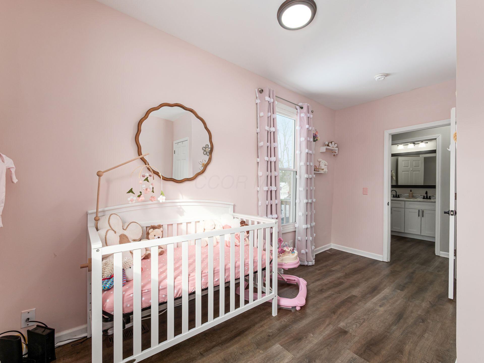 818 W 8th Street