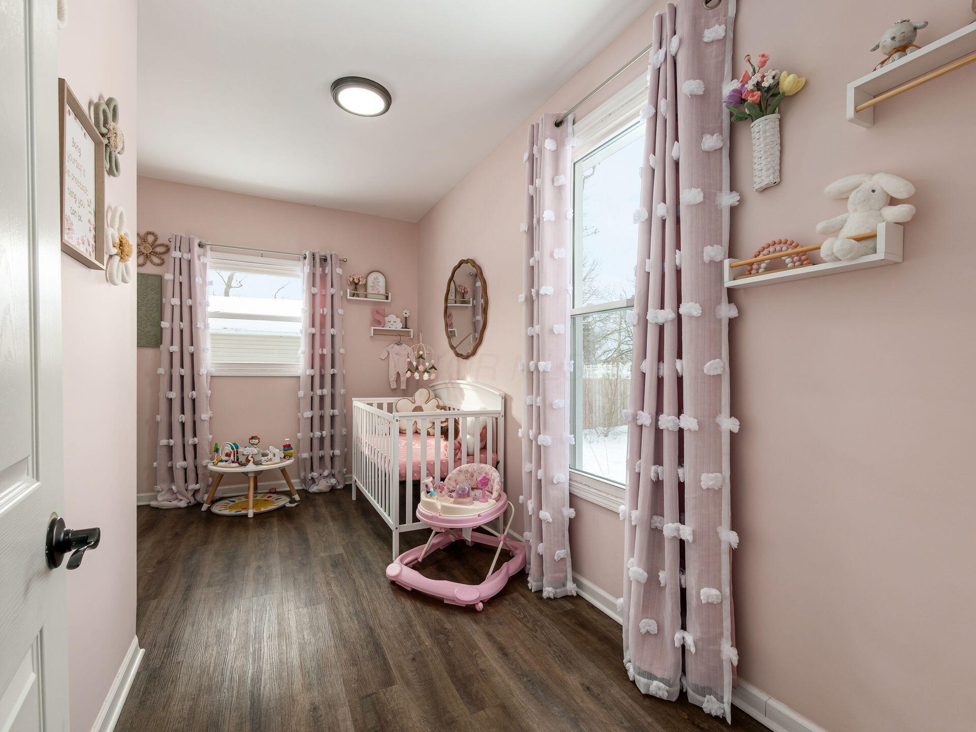 818 W 8th Street
