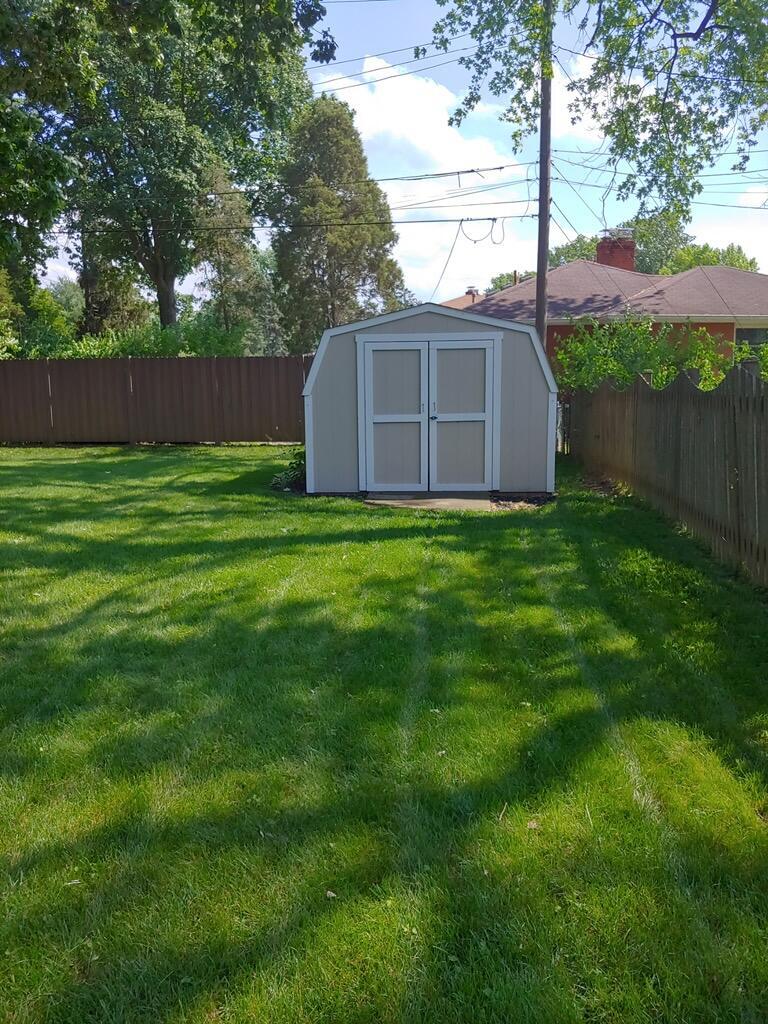 827 Inwood Place