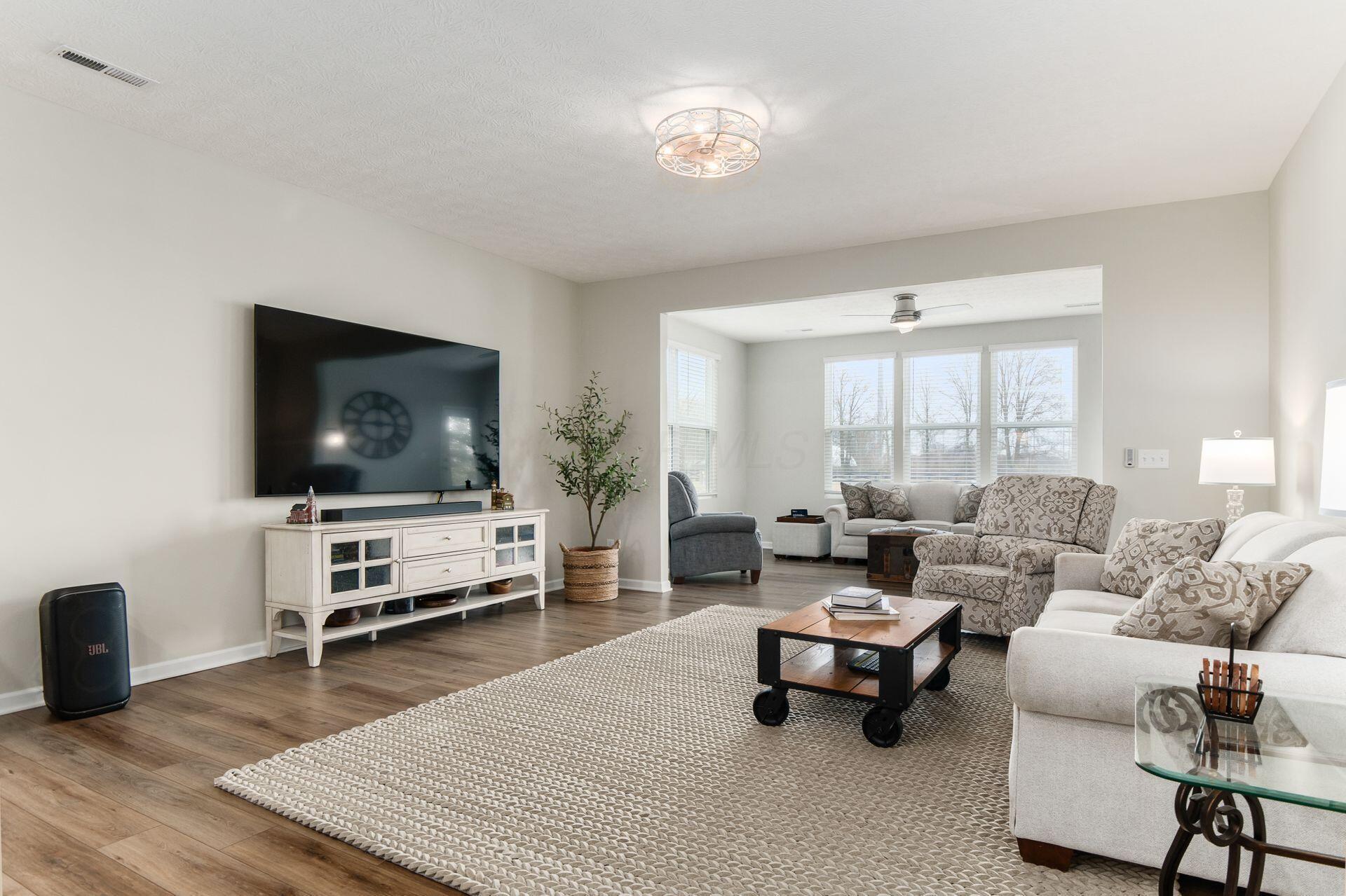 6373 Davis Circle