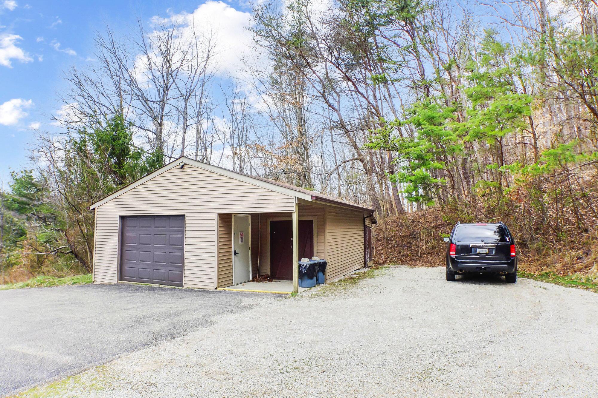 13500 Pleasant Valley Road