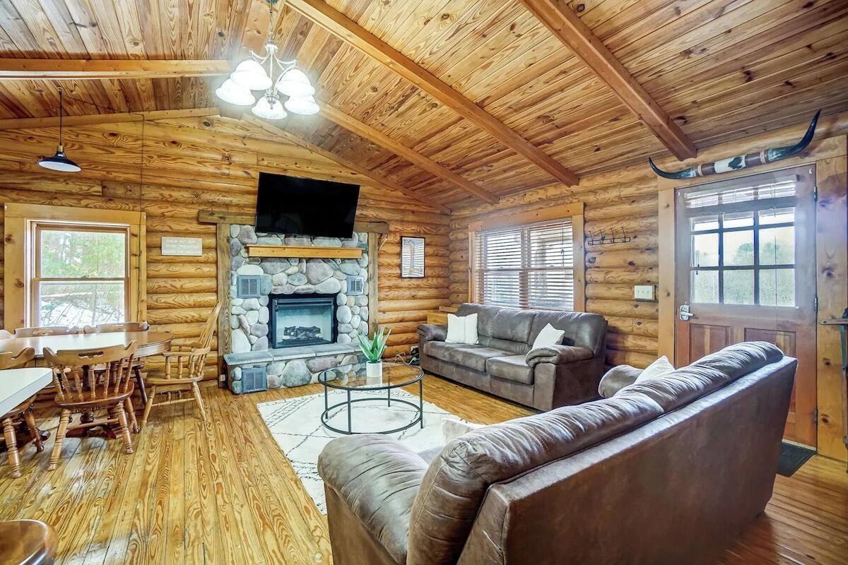 13500 Pleasant Valley Road