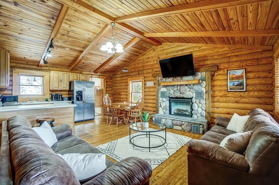 13500 Pleasant Valley Road