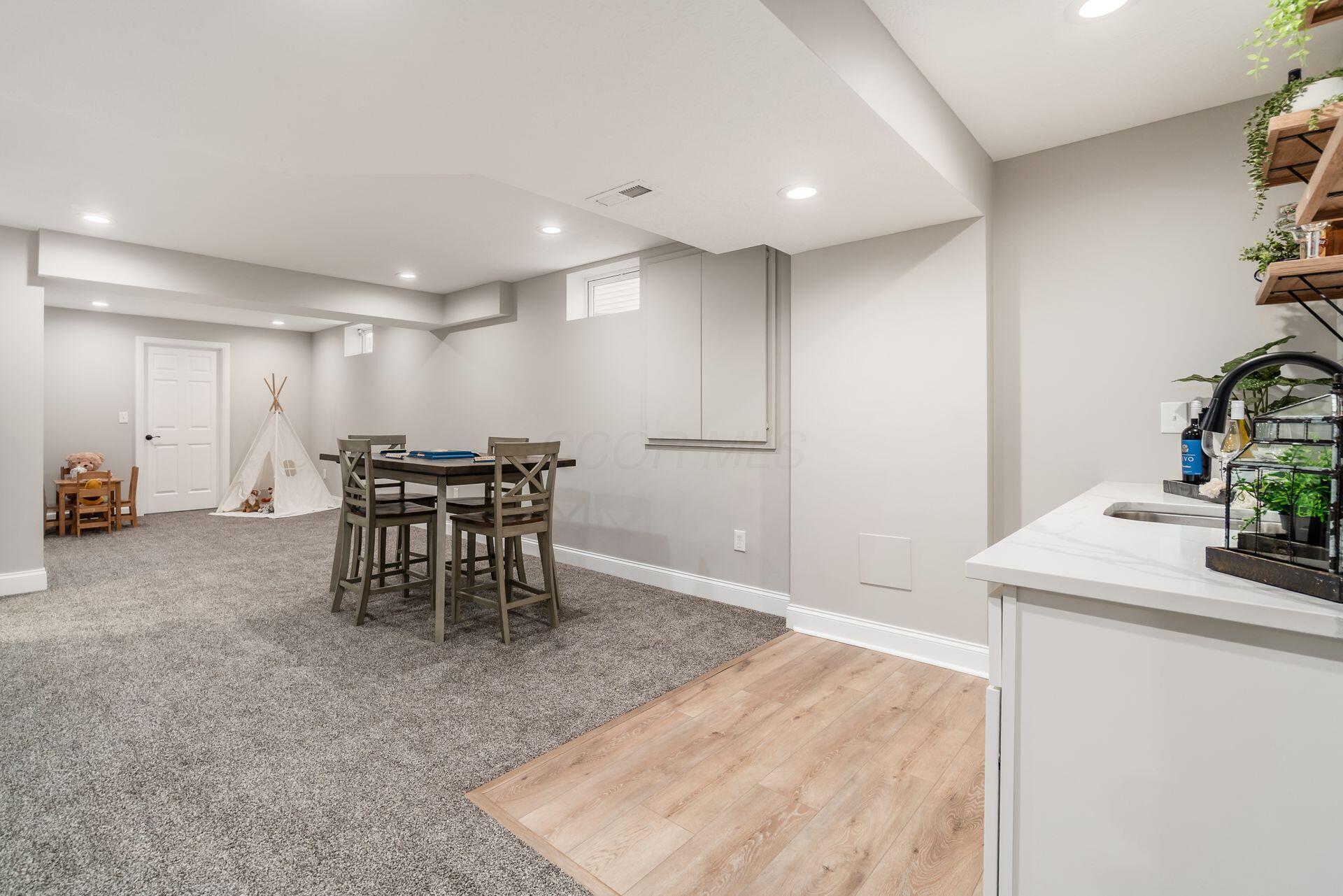 7192 Upper Albany Drive