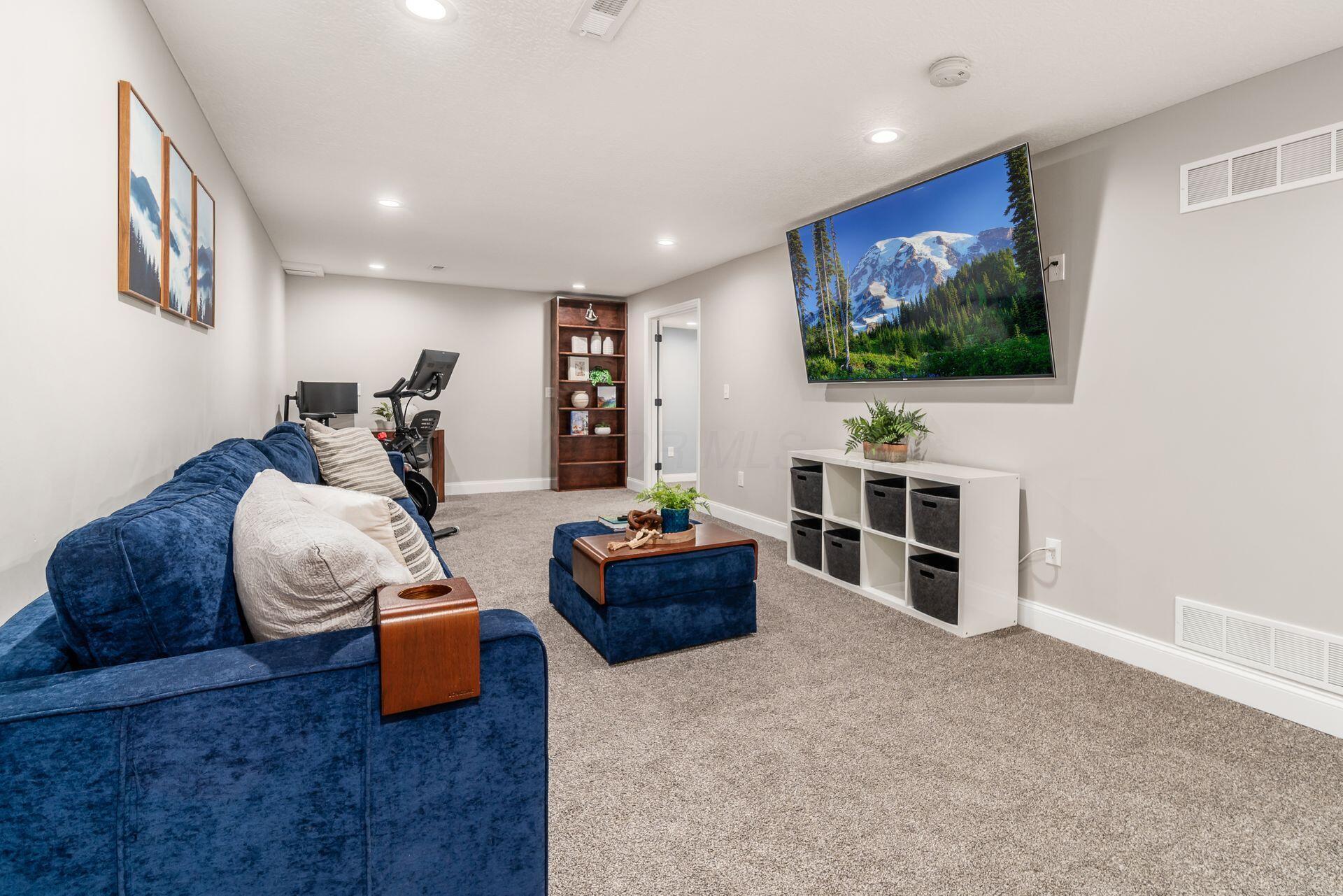 7192 Upper Albany Drive