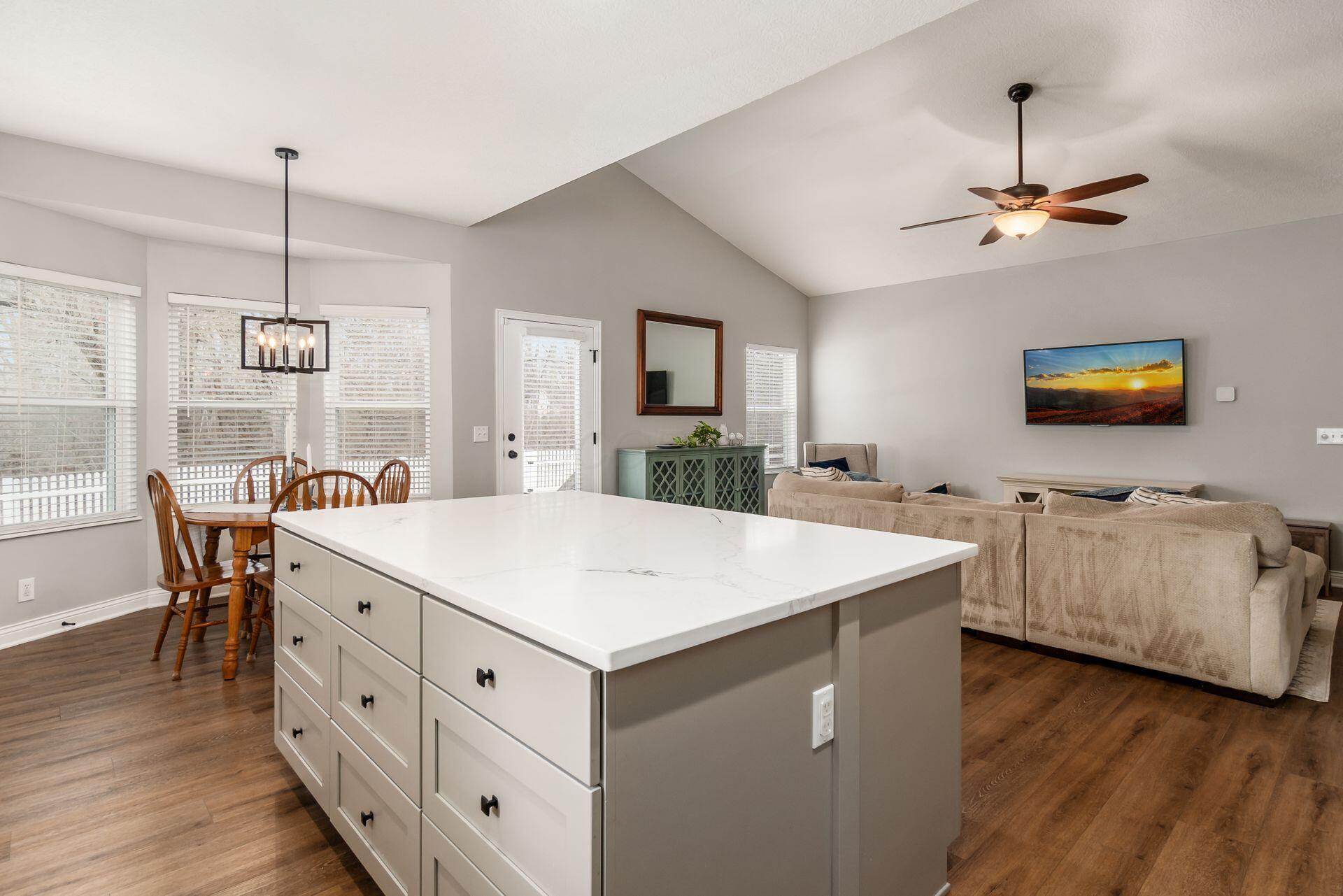 7192 Upper Albany Drive