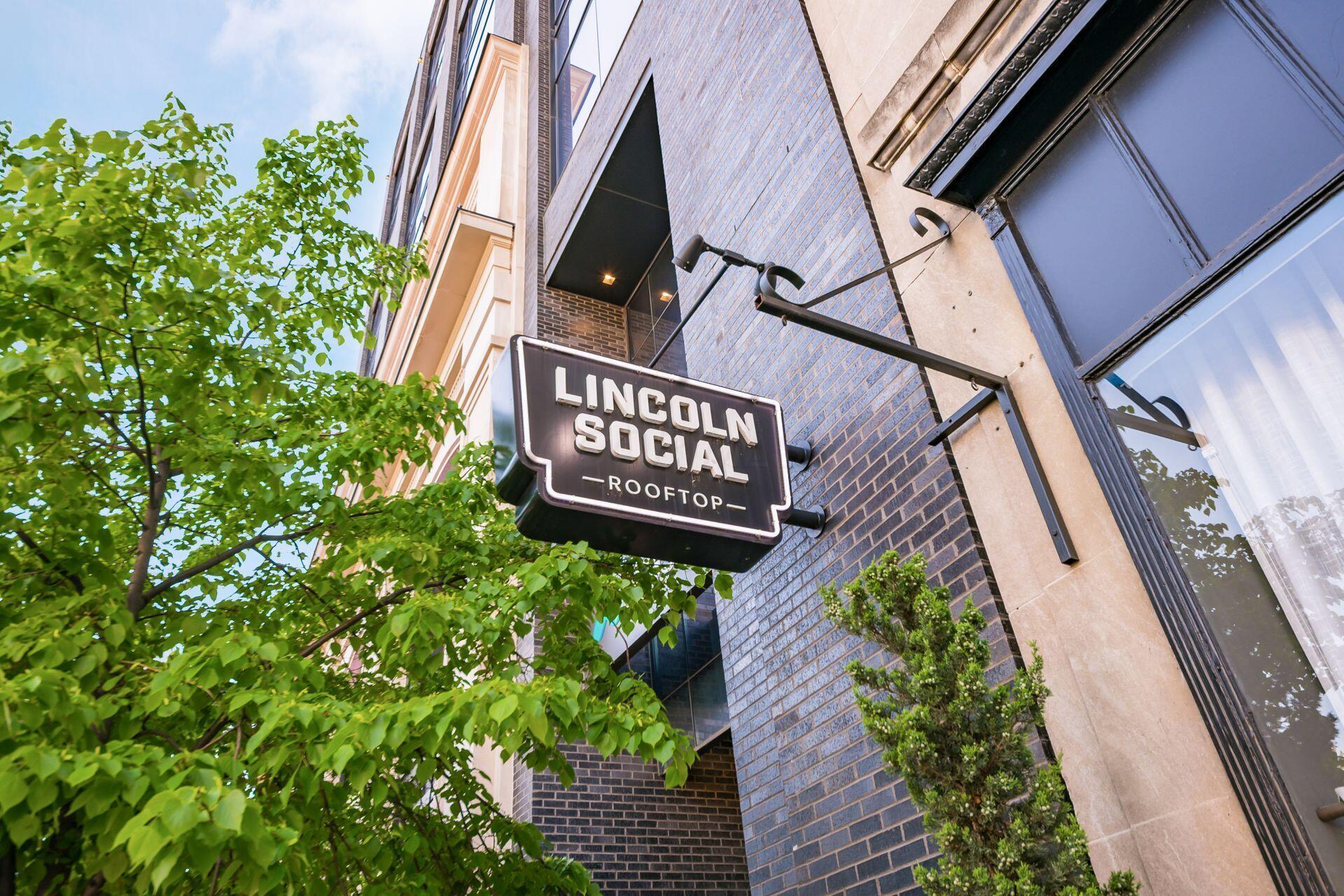 1276 N High Street, 402