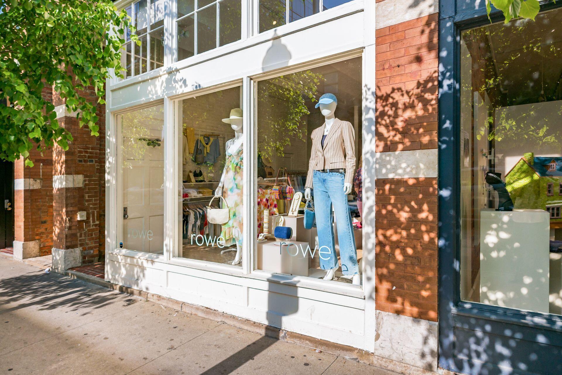 1276 N High Street, 402