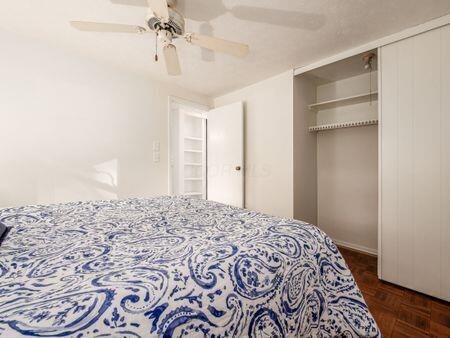 2103 Keller Place W