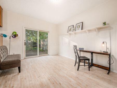 2103 Keller Place W