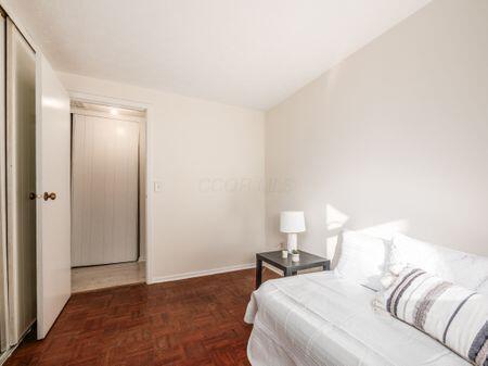 2103 Keller Place W