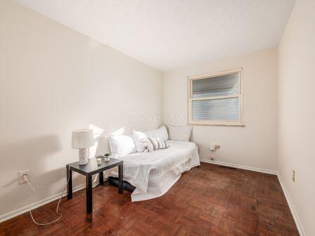 2103 Keller Place W