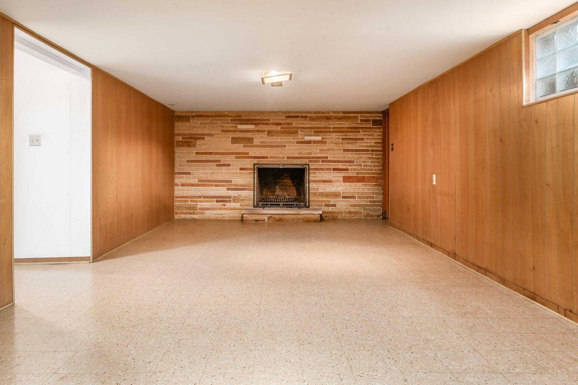 5822 Falmouth Court