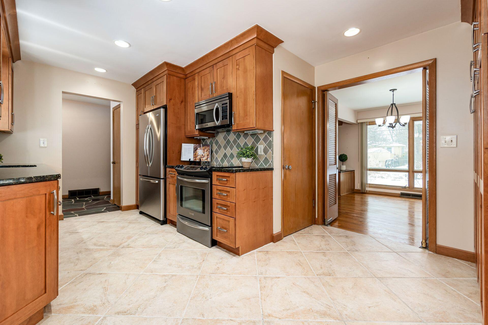 5822 Falmouth Court