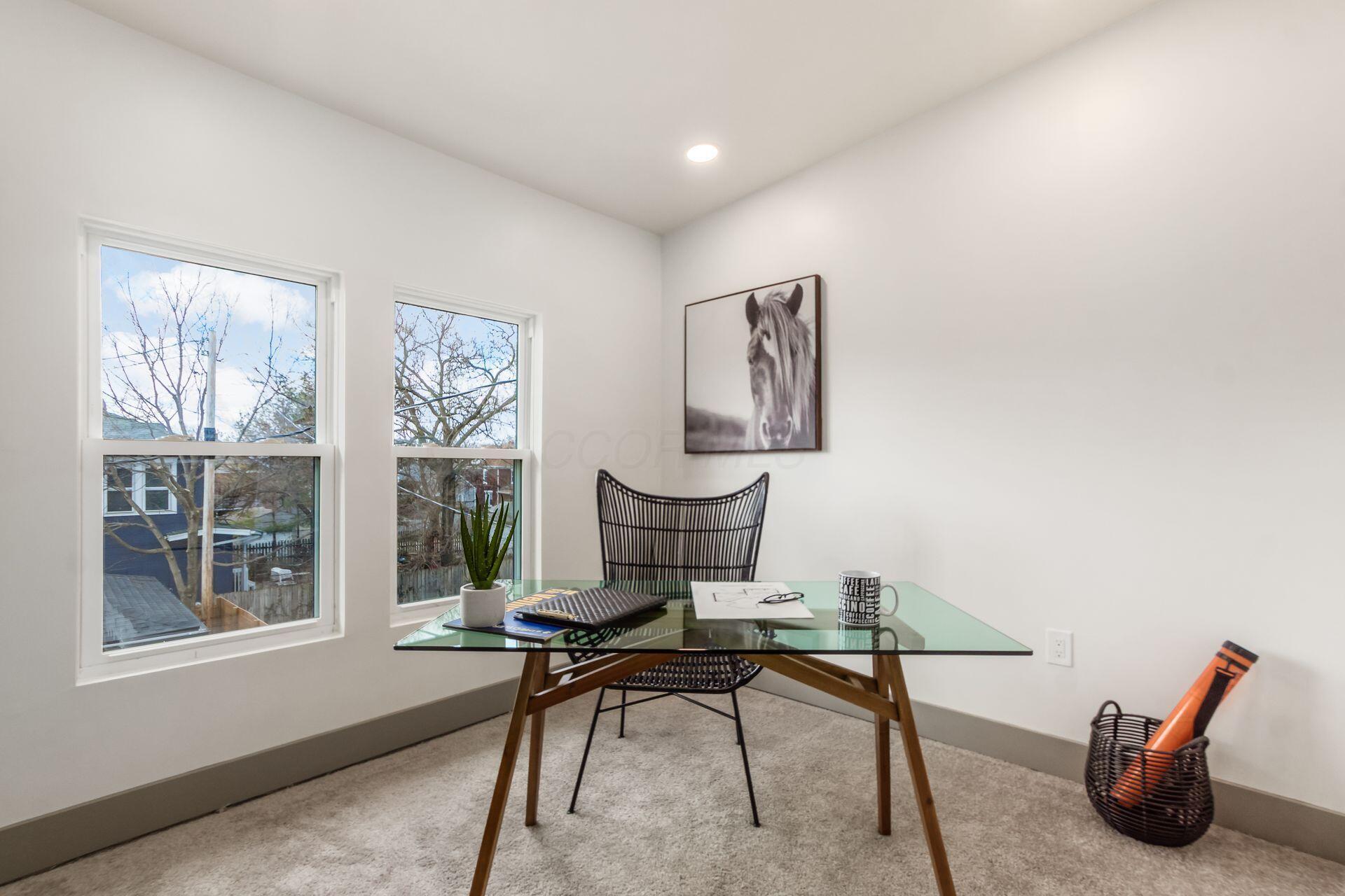 975 Carpenter Street