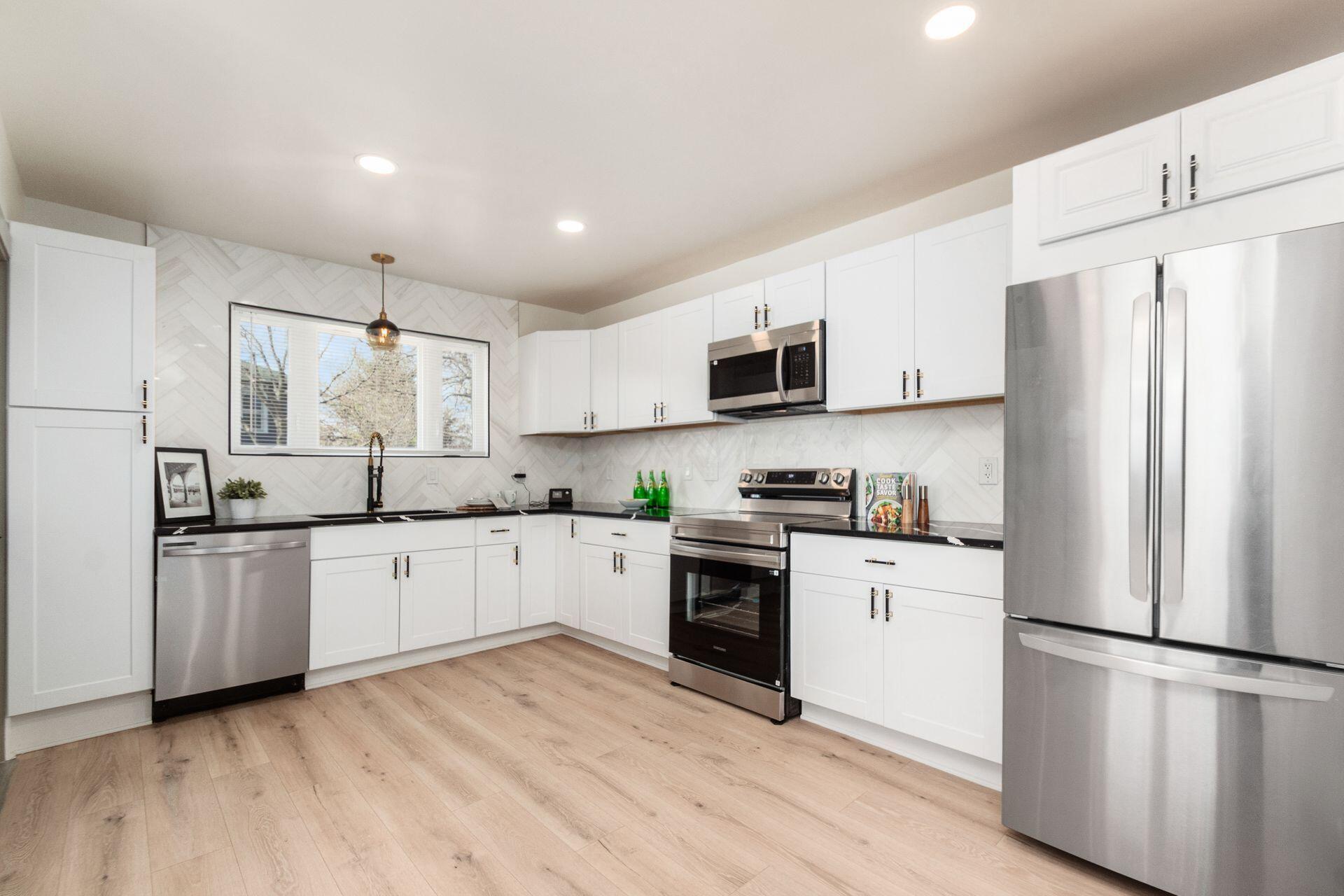 975 Carpenter Street