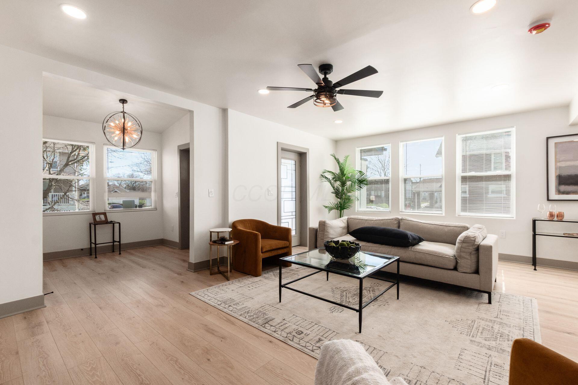 975 Carpenter Street